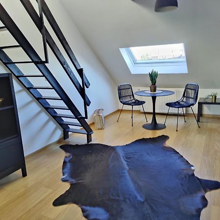 B&B Leopold & Appartementen Sint-Truiden Ngoại thất bức ảnh